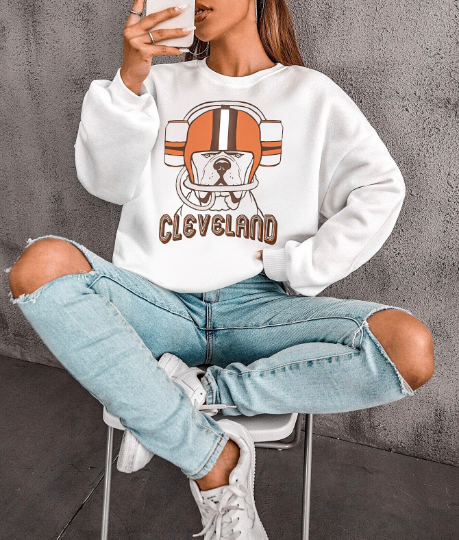 Cleveland Browns Beer Helmet Dog Crewneck Sweatshirt - Vintage Cleveland Browns Hoodie - Men's Women's Apparel Tee - Design 7