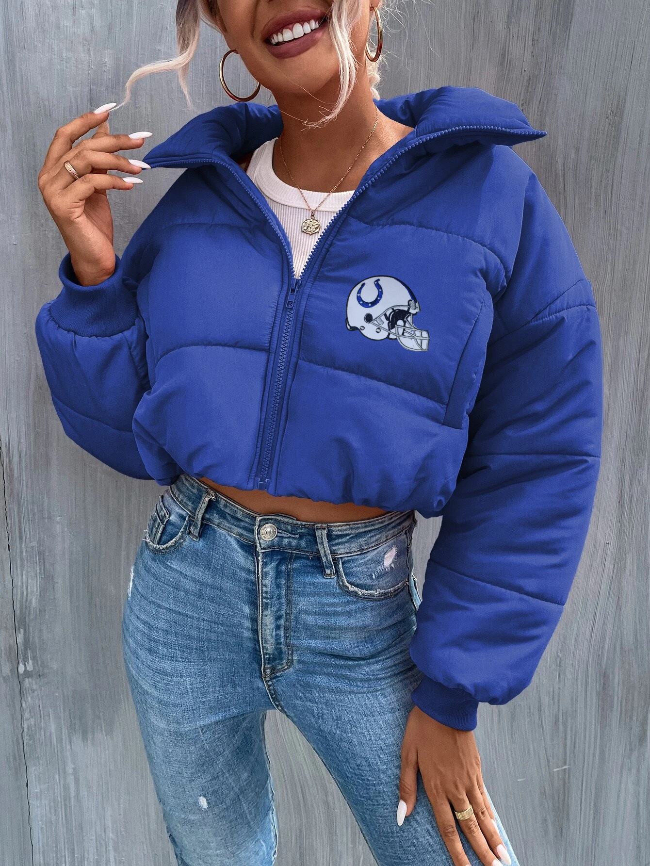 Indianapolis Colts Cropped Puffer Jacket - Vintage NFL Football Women's Winter Coat - Royal Blue, Black, Beige