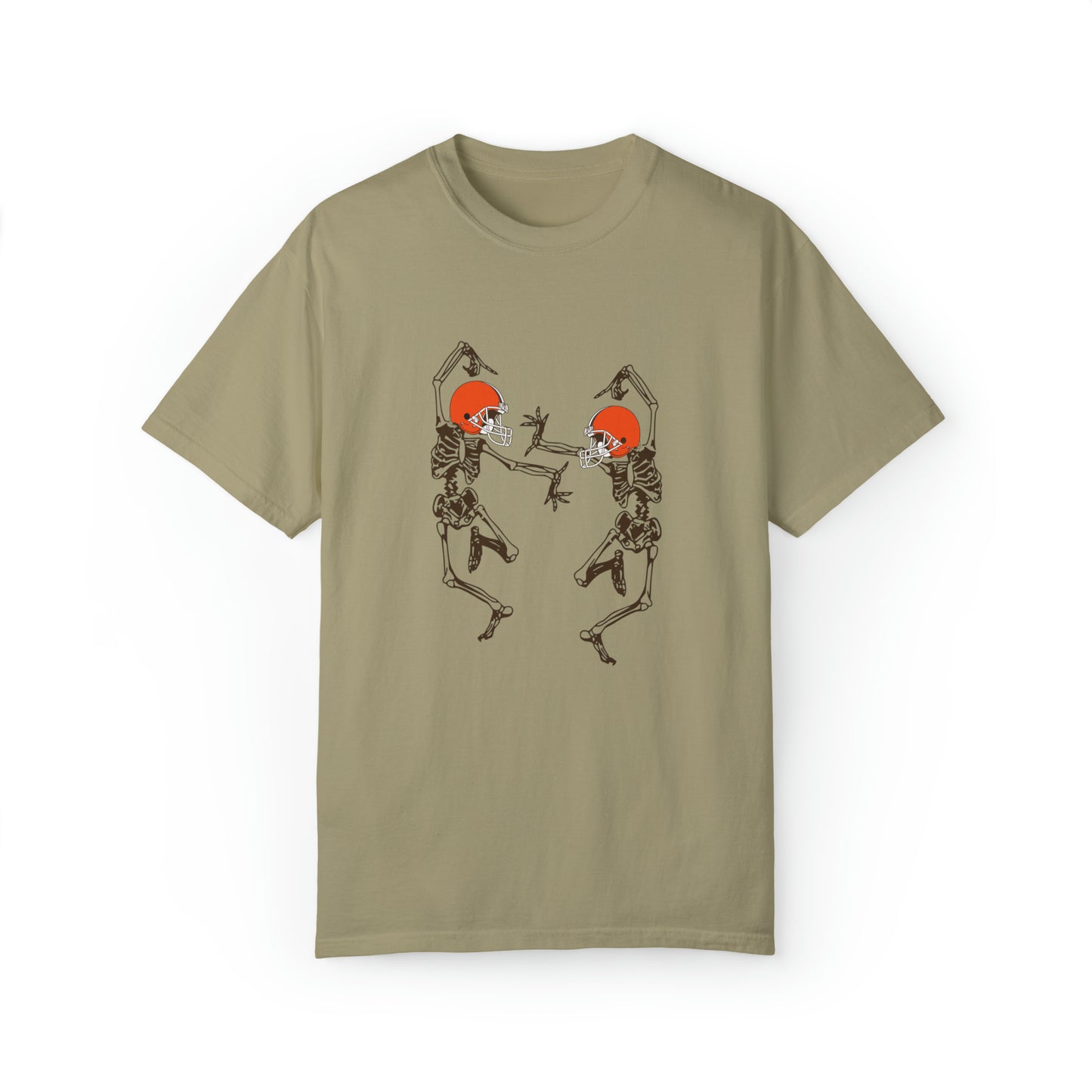 Cleveland Browns Skeleton Crewneck Sweatshirt - Browns Pumpkinhead Helmet Halloween Football Men's & Women's T-Shirt- Design 9 Comfort colors  tan khaki