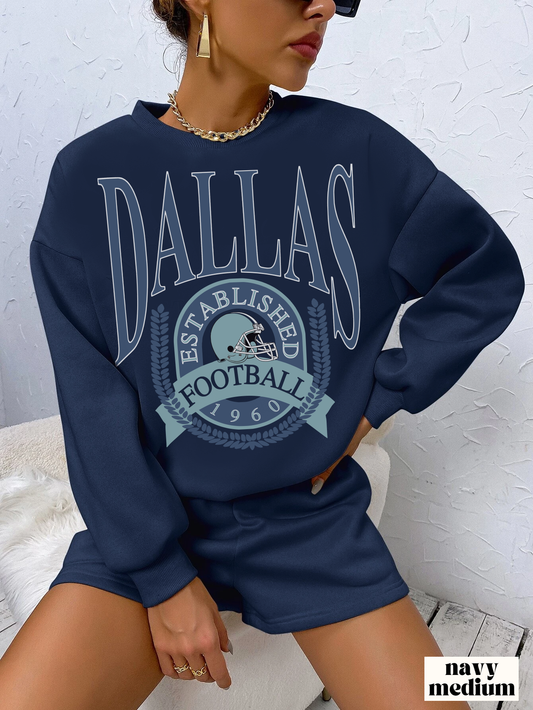 Throwback Vintage Dallas Cowboys Unisex Crewneck Sweatshirt - Men's & Womens Retro Oversized Hoodie - Design 1