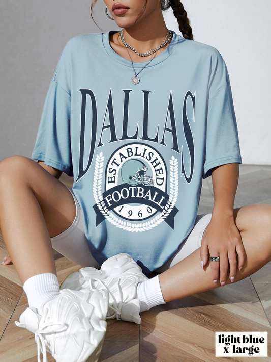 Throwback Dallas Cowboys Football Tee - Vintage Football T-Shirt - Short Sleeve Oversized Men's & Women's Unisex Apparel - Design 1